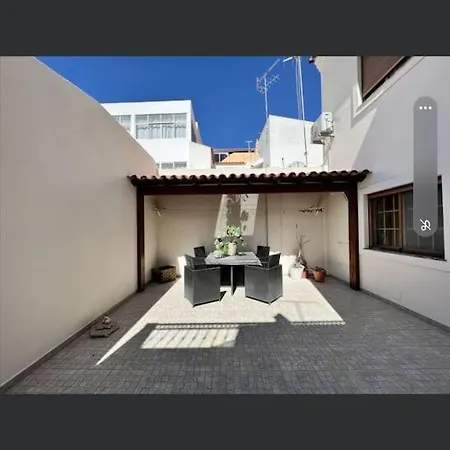 Casa Gomes Guerreiro Villa *